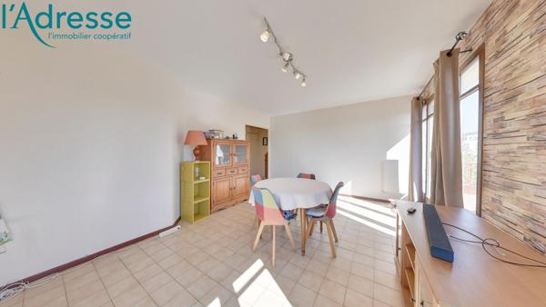 Trois pièces en DERNIER ETAGE