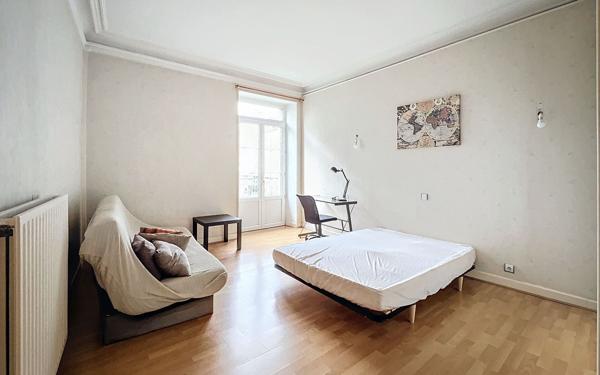 Appartement à vendre    3 pièces • 81,15 m2 Pau