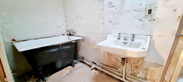 MAISON DE VILLAGE A FORT POTENTIEL