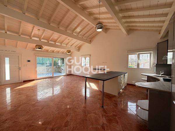 MAISON 5 PIECES DE 120 M² - URRUGNE/HENDAYE - QUARTIER SOPITE