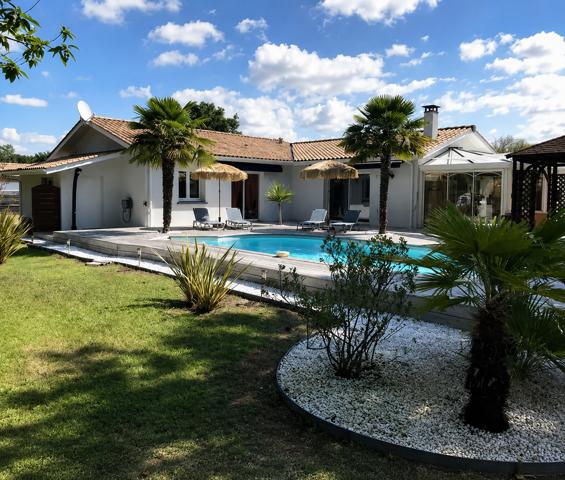 Maison
         5 pièces
        - 147 m² Exclusivité 579 000 € *