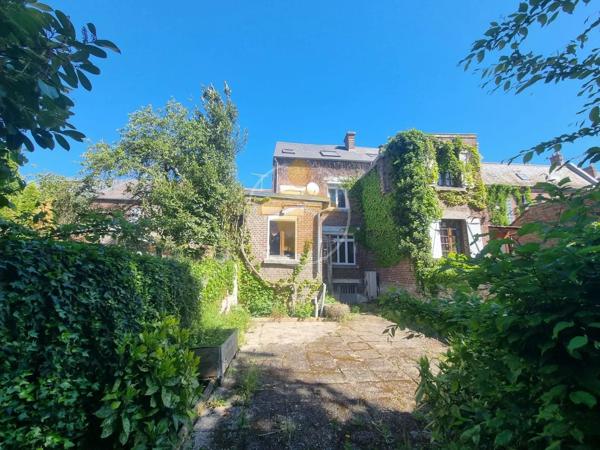Vente                                                      Maison
                        
                     6 pièces                                         à La Fère
