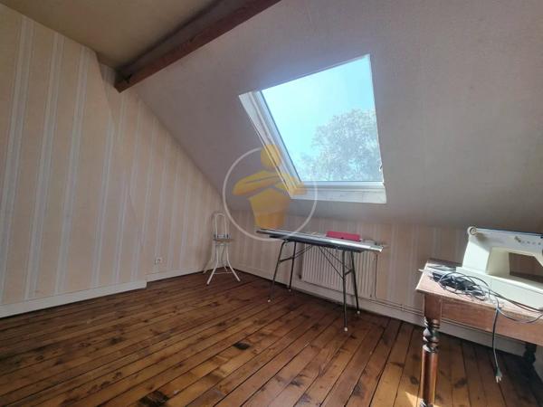 Vente                                                      Maison
                        
                     6 pièces                                         à La Fère