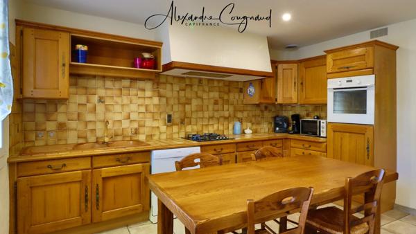 Verdalle – Maison de village P4 avec garage et grand volume à aménager