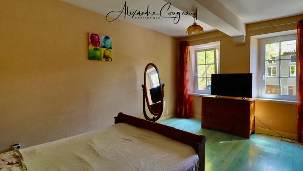 Verdalle – Maison de village P4 avec garage et grand volume à aménager