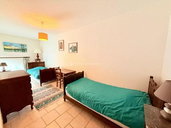 Vente                                                      Propriété
                        
                     8 pièces                      225 m2                     à Goncourt