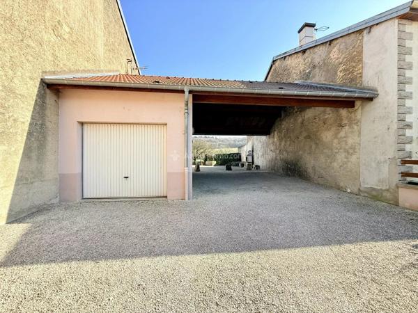 Vente                                                      Propriété
                        
                     8 pièces                      225 m2                     à Goncourt