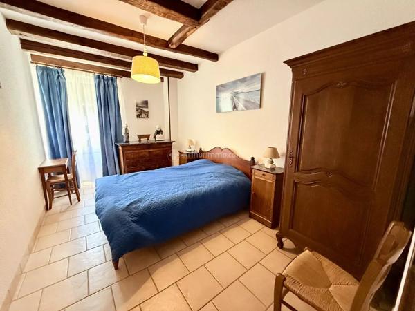 Vente                                                      Propriété
                        
                     8 pièces                      225 m2                     à Goncourt