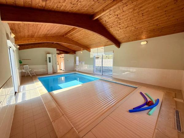 Vente                                                      Propriété
                        
                     8 pièces                      225 m2                     à Goncourt