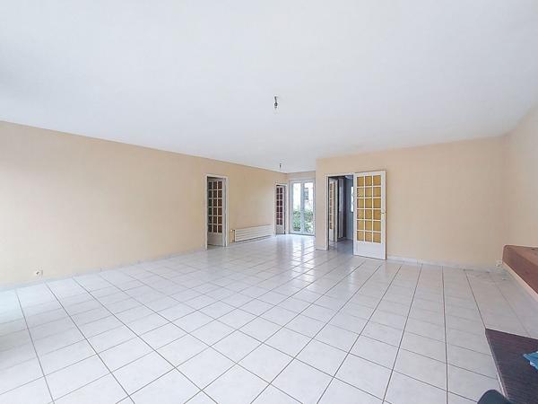 Maison 4 pièces à vendre à Sainte Luce sur Loire - 111 m² avec jardin