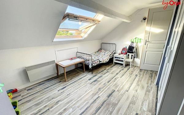 Maison à vendre    8 pièces • 143,04 m2 Oinville-sur-Montcient