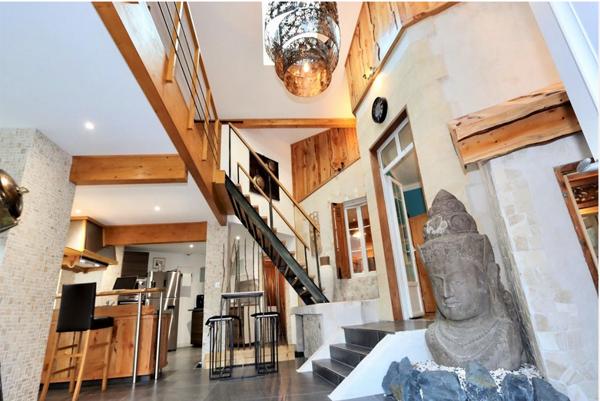 Maison 5 pièces - 220 m² Bien prestige