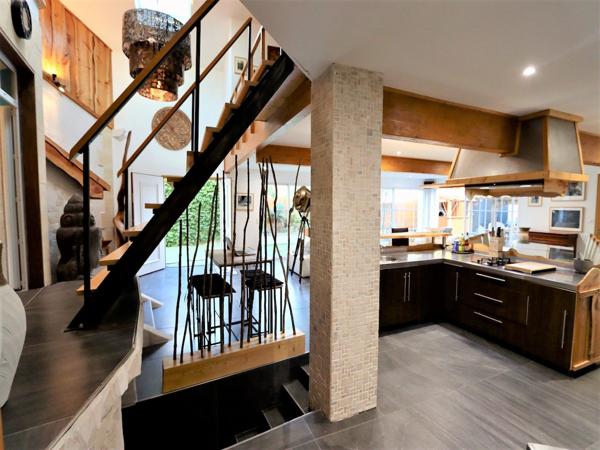 Maison 5 pièces - 220 m² Bien prestige