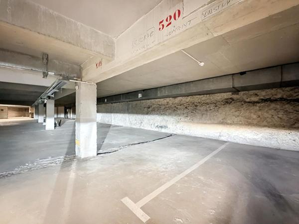 A VENDRE - Toulouse centre ville - Place de parking en sous-sol proche Capitole situé Allées Jean Jaures