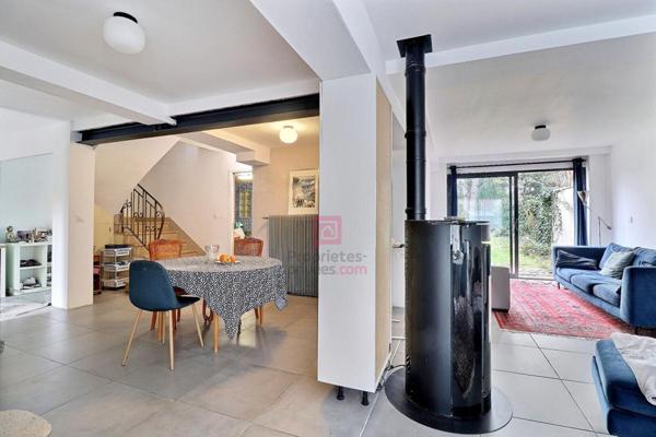 Maison Sainte Genevieve Des Bois 7 pièces 126 m2