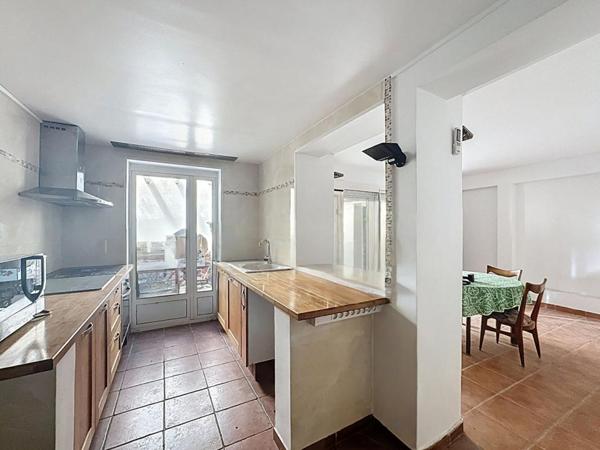 Maison familiale 6 chambres  Volumes exceptionnels, DPE C et garage XXL de 40 m2