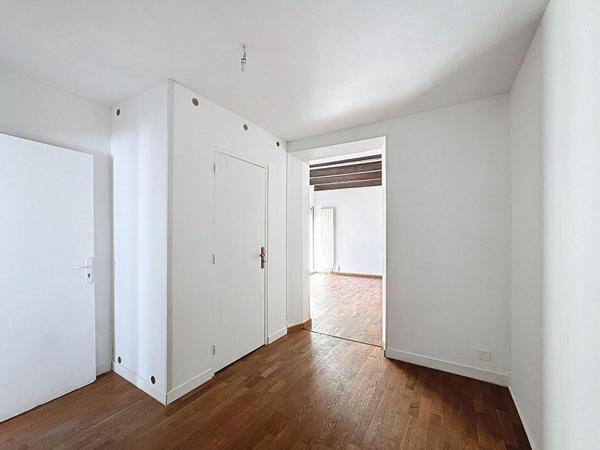 Maison familiale 6 chambres  Volumes exceptionnels, DPE C et garage XXL de 40 m2