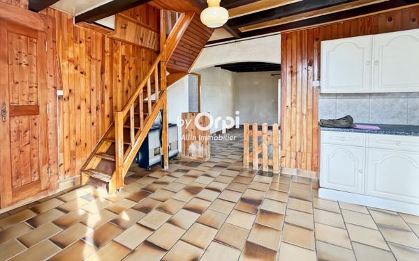 Maison à vendre    2 pièces •  Montvicq