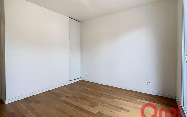 Appartement à louer    3 pièces • 60,57 m2 Châtenay-Malabry