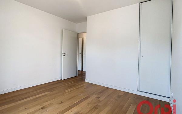 Appartement à louer    3 pièces • 60,57 m2 Châtenay-Malabry
