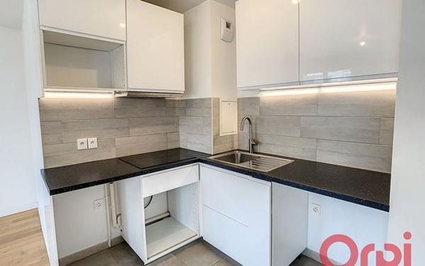 Appartement à louer    3 pièces • 60,57 m2 Châtenay-Malabry