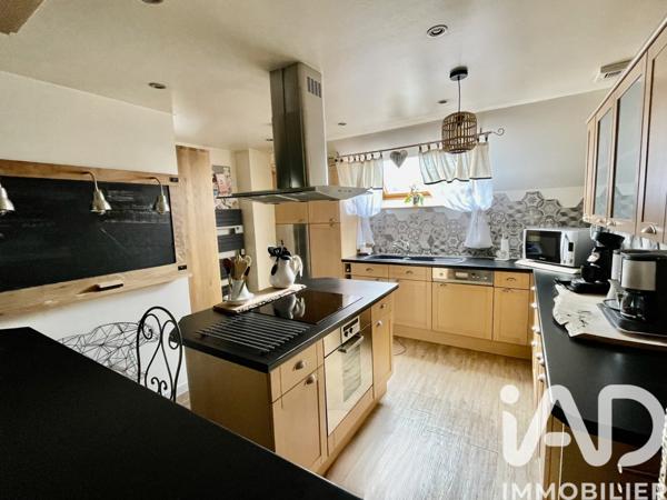 Maison à vendre 8 pièces 182 m² Vaire-sous-Corbie