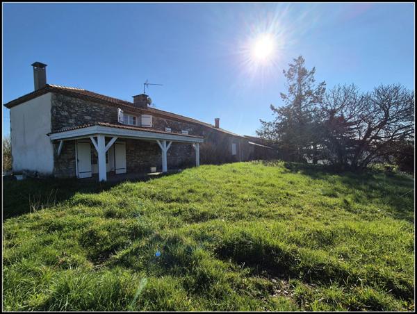 Maison avec Dépendances et Vue Panoramique – À 10 min d'Agen