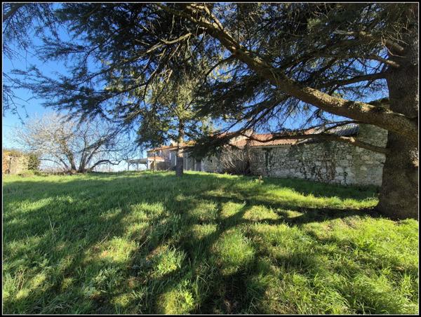Maison avec Dépendances et Vue Panoramique – À 10 min d'Agen
