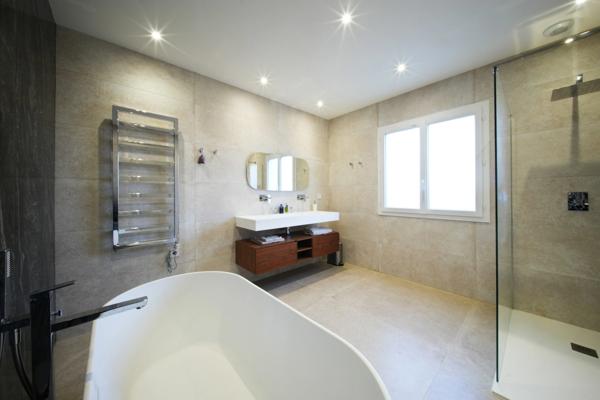 ASCAIN Superbe maison familiale rénovée avec vue montagne