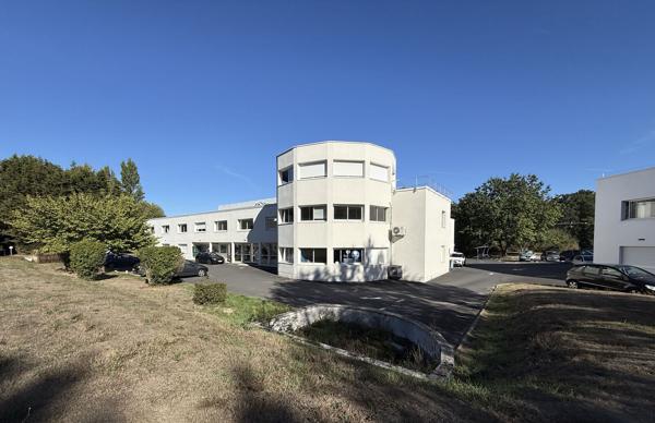 LOCATION BUREAUX PETITE SURFACE BASSE GOULAINE