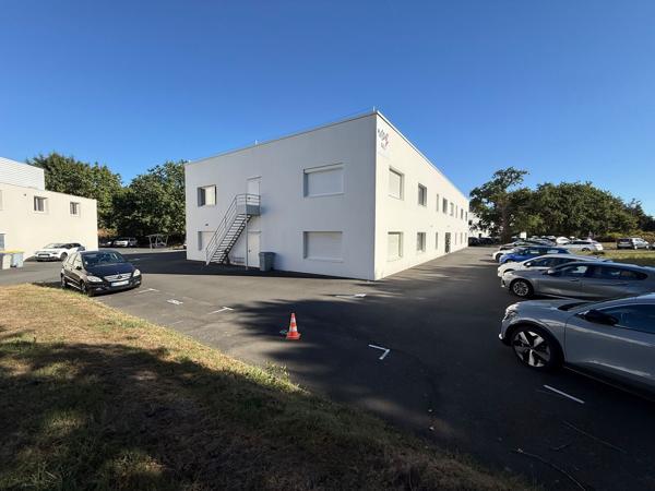 LOCATION BUREAUX PETITE SURFACE BASSE GOULAINE