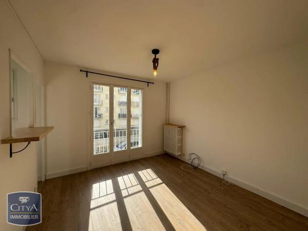 Appartement à louer 1 pièce 25m² Tours (37000)