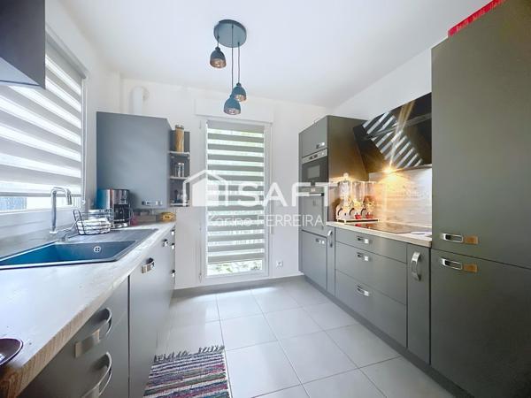 Maison familiale de 2016 – Suite parentale, salon parquet chaleureux & jardin avec terrasse