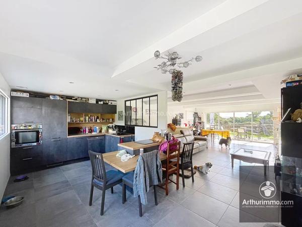 Vente Maison 7 pièces 206 m2 à Mably