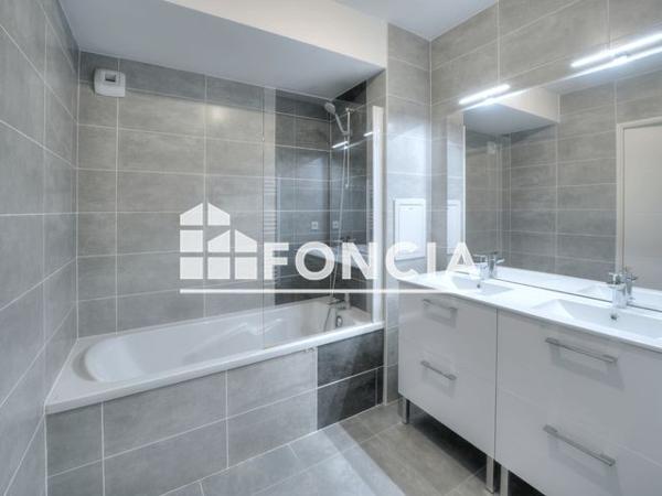 À vendre Appartement 3 pièces 56 m² - Divonne-les-bains 01220