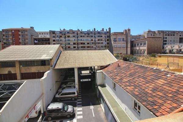 Marseille (13003) National T3 semi récent avec balcon