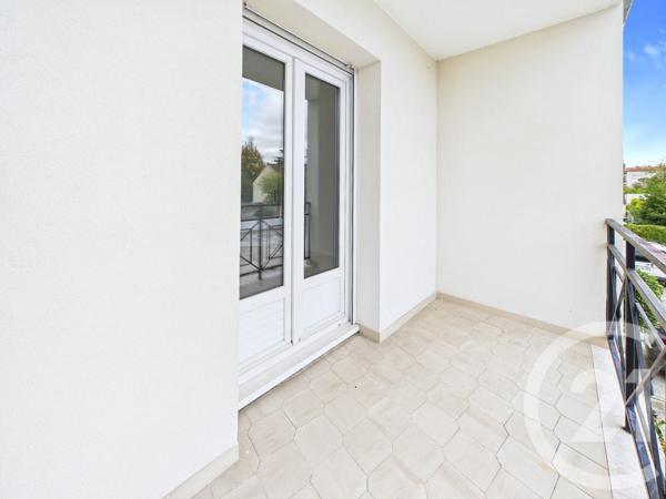 Appartement F3 à vendre  4 pièces - 81,90 m2 STE GENEVIEVE DES BOIS - 91