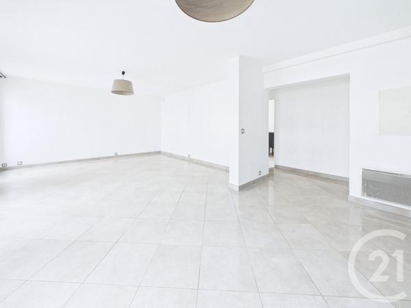 Appartement F3 à vendre  4 pièces - 81,90 m2 STE GENEVIEVE DES BOIS - 91