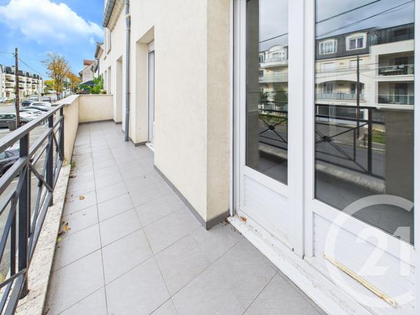Appartement F3 à vendre  4 pièces - 81,90 m2 STE GENEVIEVE DES BOIS - 91