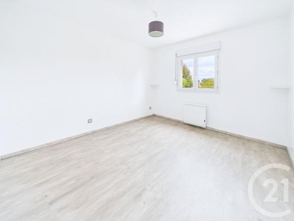 Appartement F3 à vendre  4 pièces - 81,90 m2 STE GENEVIEVE DES BOIS - 91