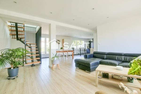 MAISON A ROSENDAEL AVEC TERRASSE, PLACE DE STATIONNEMENT PRIVATIVE ET DEPENDANCE