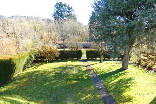 MAISON EN PIERRE Jussac (15250)