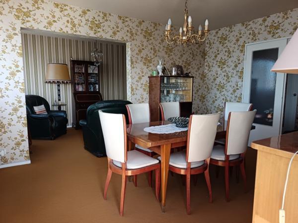 F3 Bis d'environ 77m² avec balcon et grand garage