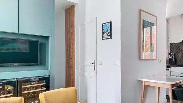 Coeur de ville - 2 pièces traversant en parfait état