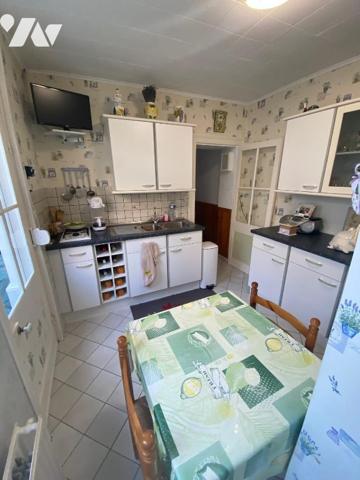 CALAIS PROCHE THEATRE IMMEUBLE A USAGE MIXTE