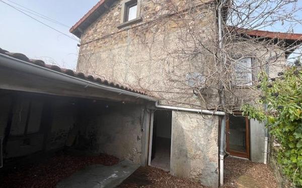 Maison à vendre    4 pièces •  Pierre-Buffière