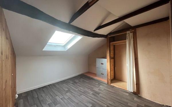 Maison à vendre    4 pièces •  Pierre-Buffière