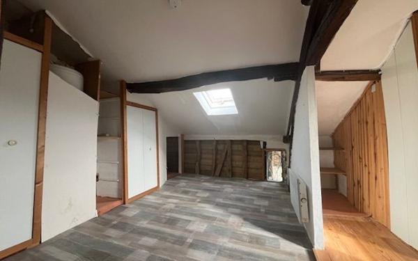 Maison à vendre    4 pièces •  Pierre-Buffière