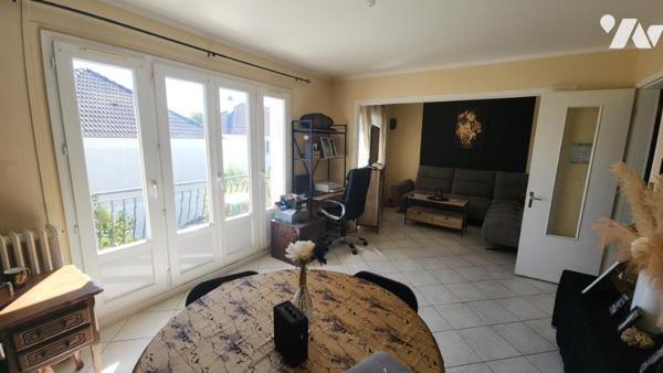 SAINT BERTHEVIN - Maison sur sous-sol