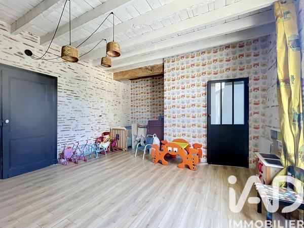 Maison à vendre 8 pièces 270 m² Lafox